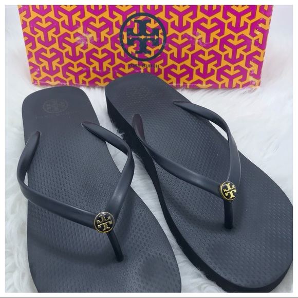 tory burch flip flops poshmark